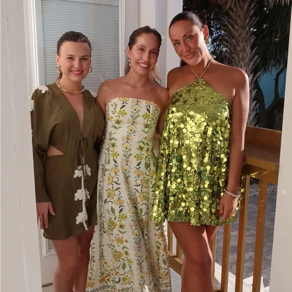 Princess Polly Fluorescents Halter Mini Dress Green
Size 10 - Picture 5 of 5